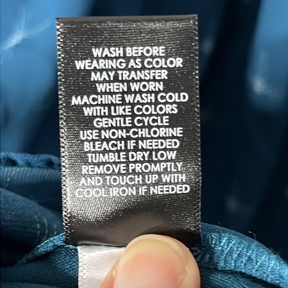 TORRID Women’s Blue White Midi Chiffon Pleated Dress Size 4. ((B4)) - Picture 13 of 13